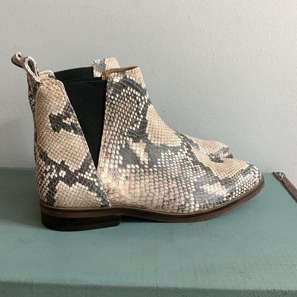 Lucky brand leather snake print ankle boots LK-haylia 6.5 - Picture 3 of 7